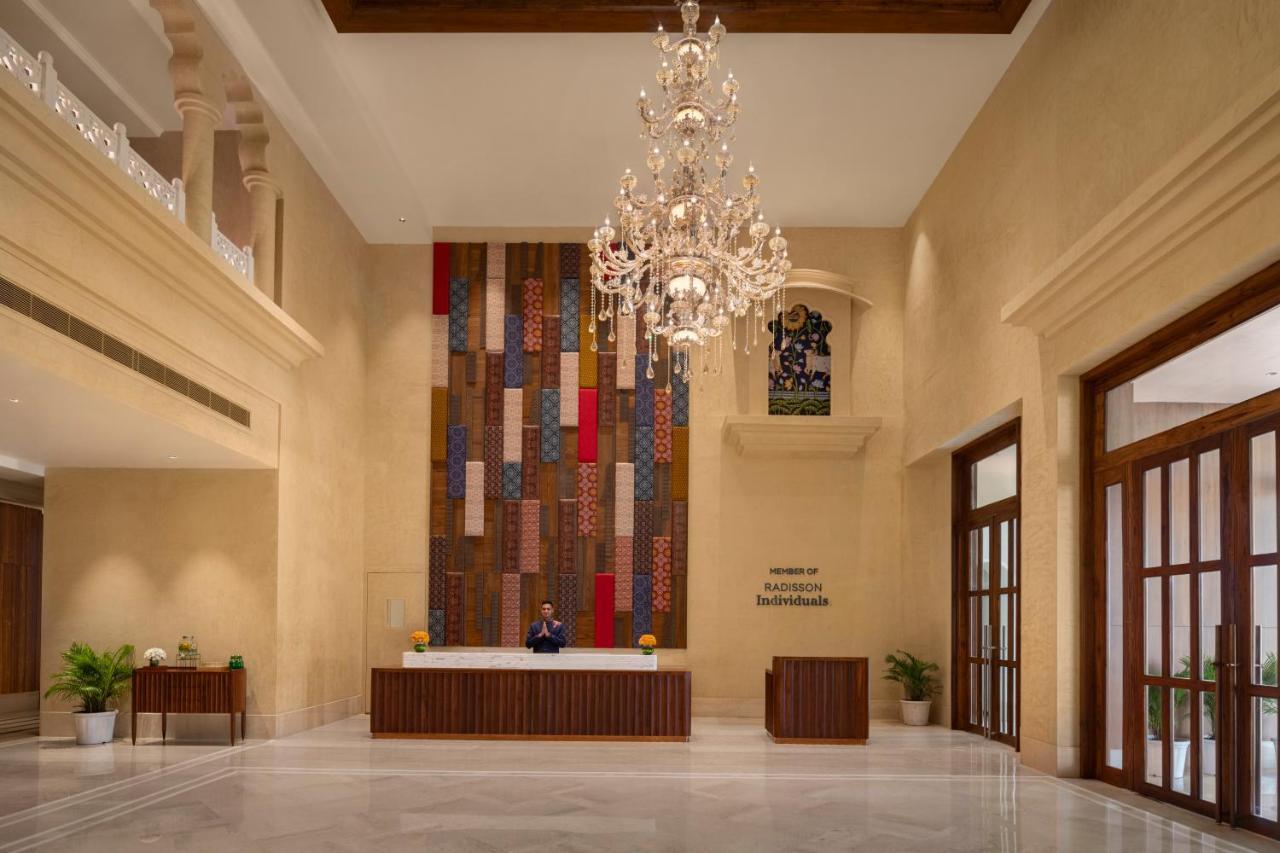 Uday Palace Navsari, A Member Of Radisson Individuals Exterior foto